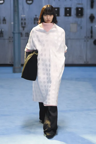 Look 7
